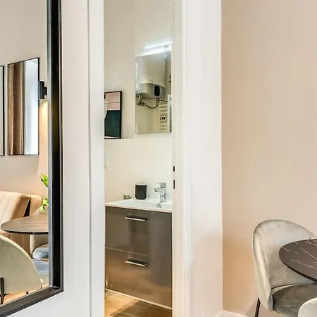 St Vatican Modern Loft Apartment